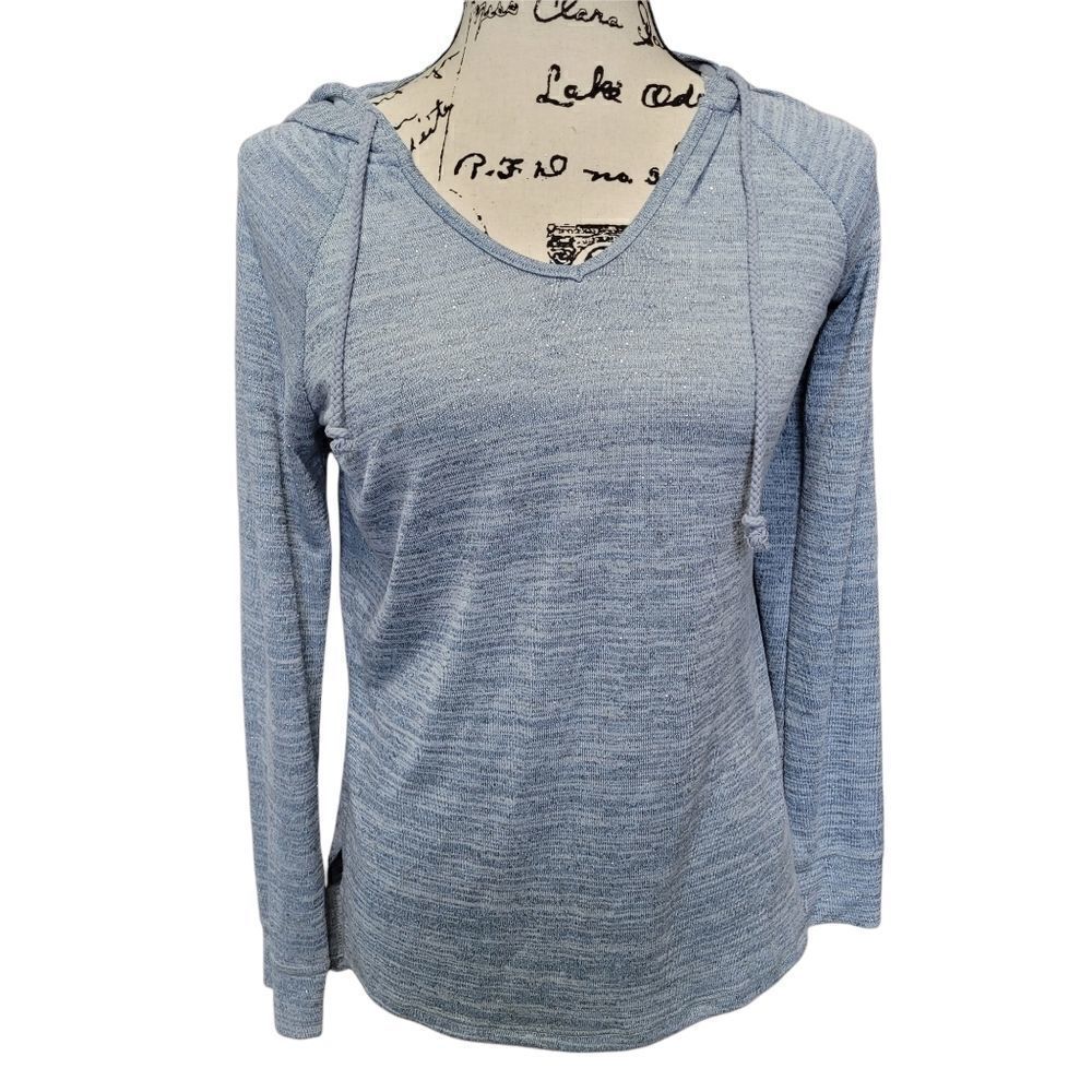 Blue hooded top with silver threads